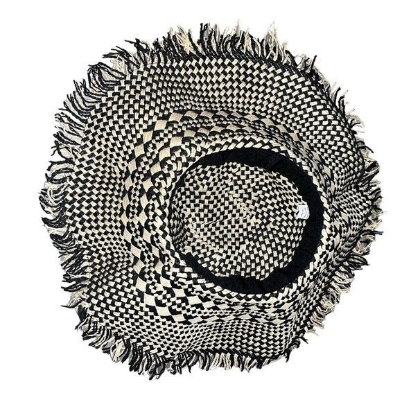 Brim Meghan Crochet Straw Sun Hats with Raw Fringe Edge - Picture 3 of 5